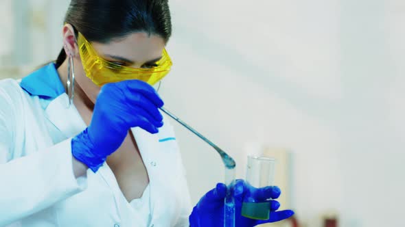 Portrait in Front of the Camera Charismatic Woman alt