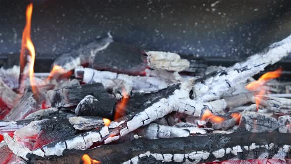 Fire charcoal glowing flaming for cooking a grilling barbecue alt