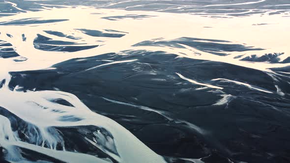 Aerial View of Patterns of Icelandic Rivers Flowing Into the Ocean Unusual Beautiful Landscape alt