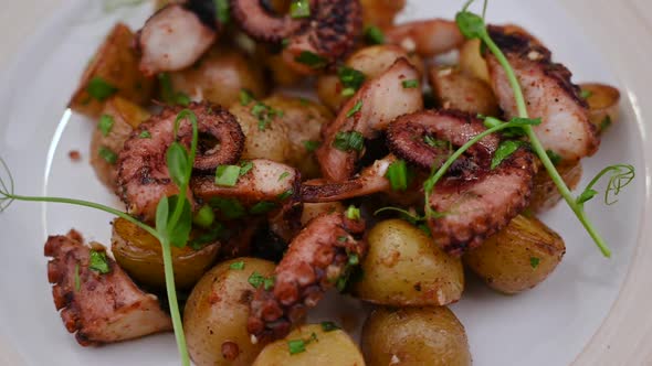 Fried Potato with Octopus