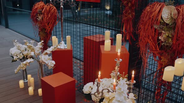 The Perfect Romantic Decor Inside with Flower Candles and Heartshaped Ornaments alt