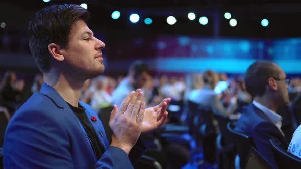 Forum Crowd Audience Applaud Business Man. Conference Group Viewer Clap Speaker alt