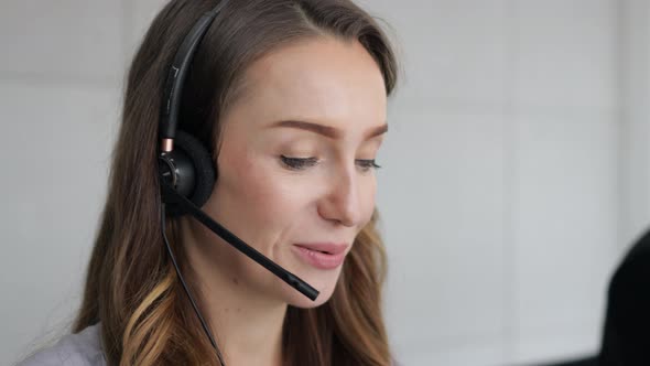 support and operator service business representative concept. online marketing. alt