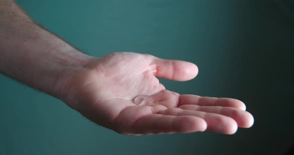 Hand sanitizing gel slow motion 4K