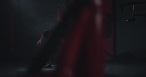 In a the Dark Gym Class Fit Body Young Man Very alt