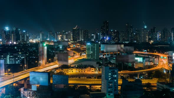 Traffic In Night City alt