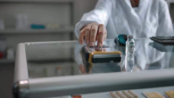 Payment Wireless Terminal and Vaccine Ampoule Purchasing with Credit Card alt