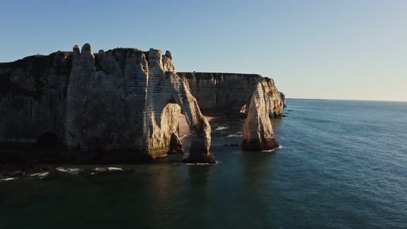 Natural Rocks on the Banks of the English Channel Forming Natural Arch Etretat alt
