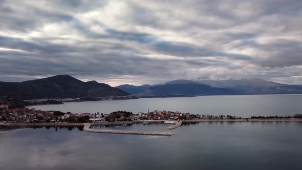 Landscape of Egirdir Lake and Isparta Town Located on Long Narrow Peninsula alt