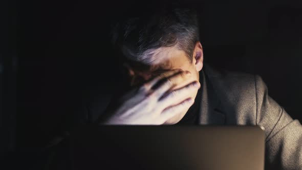 Overwork Fatigue Night Insomnia Tired Employee alt