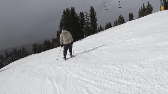 Snowboarding and Skiing in Colorado alt