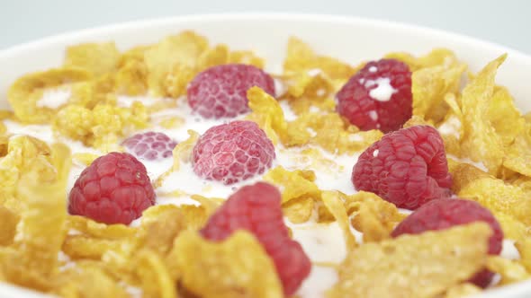 Cereals With Raspberries