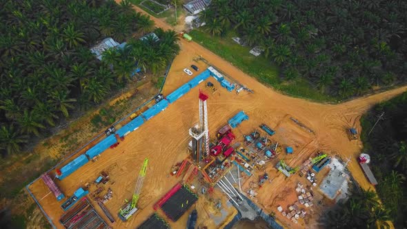 Cinematic Onshore Drilling and Workover Rig structure and Rig equipment for oil exploration and expl alt