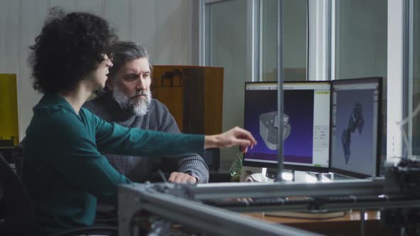 Designer Showing 3D Models to Client alt