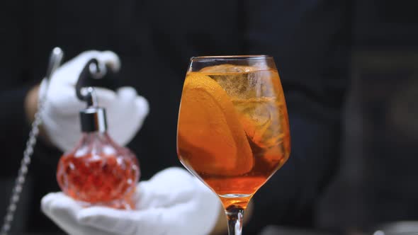 Aperol Spritz Cocktail in wine glass alt