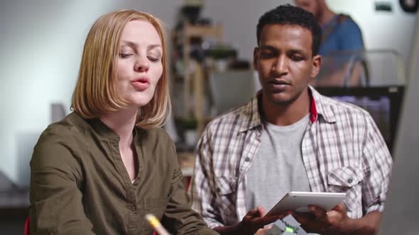 Executive Making Remarks about 3d Printed Detail alt