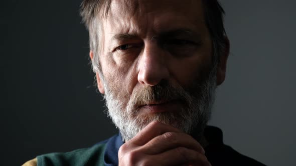 Facial Mimics of a Man alt