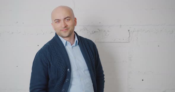 Father of a happy family Turkish family alt