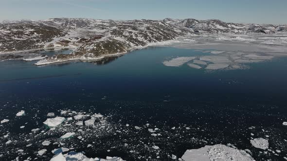 Drone Over Sea And Ice Of Ilulissat Icefjord alt