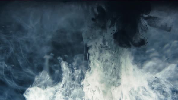 Ink Flowing in Water alt