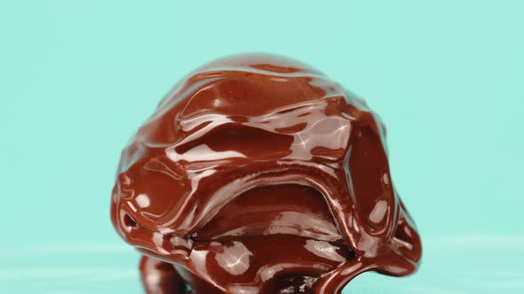 Spherical Chocolate That Melts with Heat alt