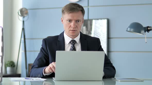 Shocked Businessman alt