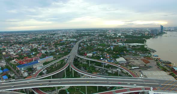 The Bhumiphol Bridge alt