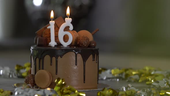 16th Birthday Cake alt