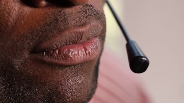 Call Center Operator alt