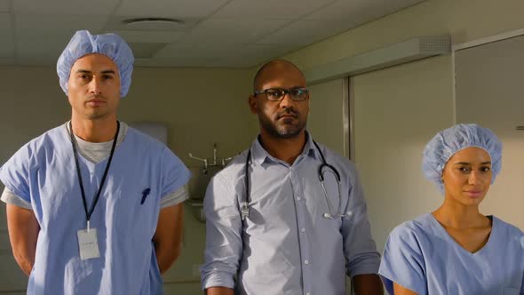 Doctors in hospital alt