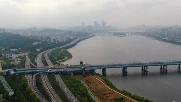Seoul Han River Dongjak Bridge Olympic Daero Traffic