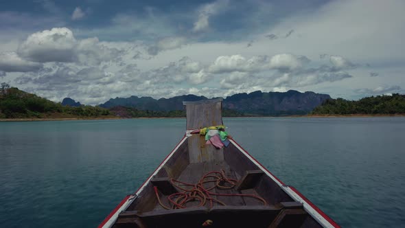 Long Tail Boat on the Cheow Lan Lake Khao Sok Thailand alt