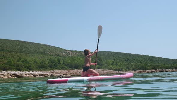 Kid on Paddle Board alt