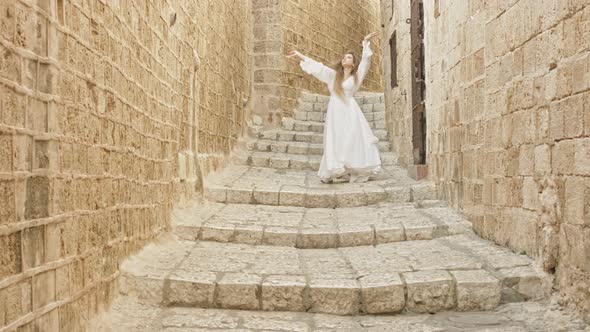 Moving gently in old allies alt