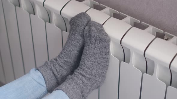 Concept of the Beginning of the Heating Season alt