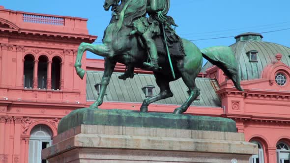 Statue of General Belgrano near the Casa Rosada in Buenos Aires in the capital of Argentina. alt