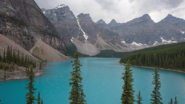 Timelapse of the Moraine Lake alt