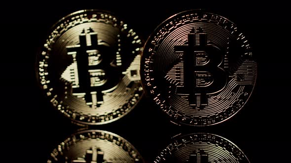 Light Reflection on Bitcoins
