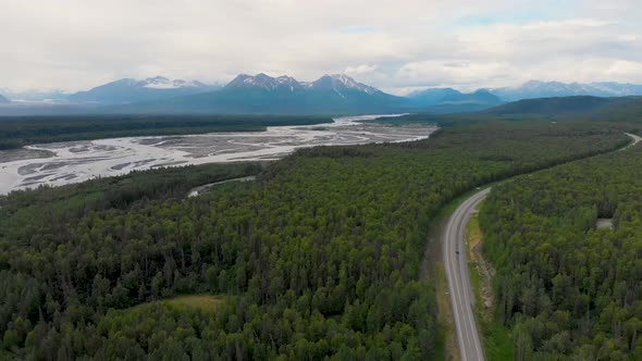 4K Drone Video of Boreal Forest along Chulitna River near Denali State Park in Alaska alt