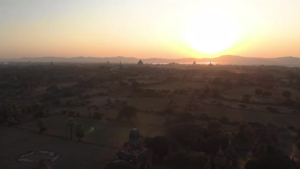 Aerial view of Old Bagan temple site. alt