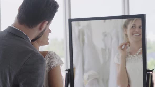 Happy Bride and Groom in Wedding Dress Prepare for Married in Wedding Ceremony alt