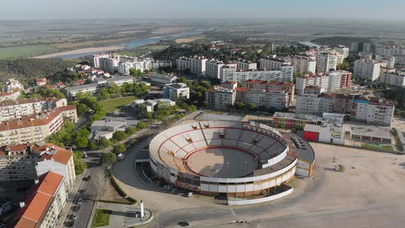 Drone footage of Plaza de Toros Celestino Graça in Santarem, Portugal alt