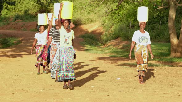 Transportation Of Water Bottles alt