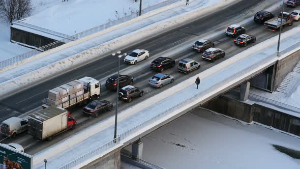 traffic on the bridge in winter