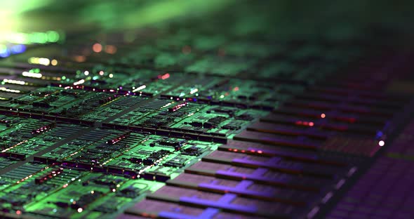 Computer CPU chip on silicon wafer alt