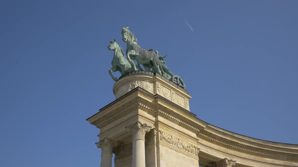 Statue with horses at the Heroes' Square