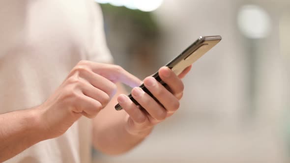 Using Smartphone alt