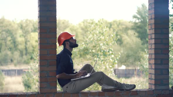 Real Estate Builder Project Architect. Builder Designer On Construction Site. Constructor Specialist alt