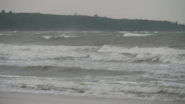 Sea Beach Heavy Waves