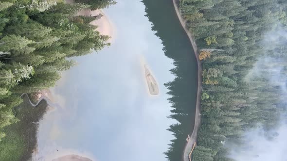 Vertical Video Mountain Lake Synevyr alt